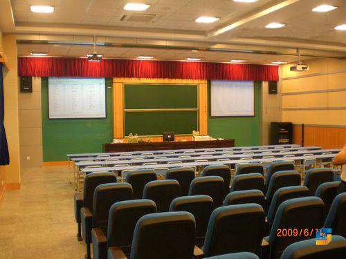 厦门集美小学-录播教室声学装修及灯光音响安装调试工程